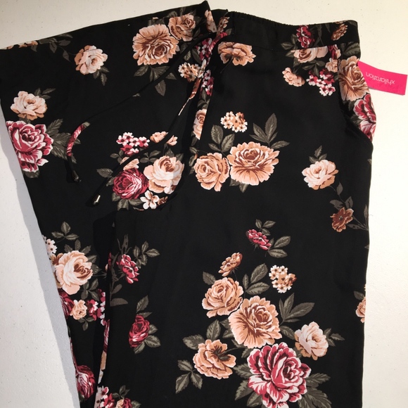 Xhilaration Pants - Wide leg pants - Black with Flowers
